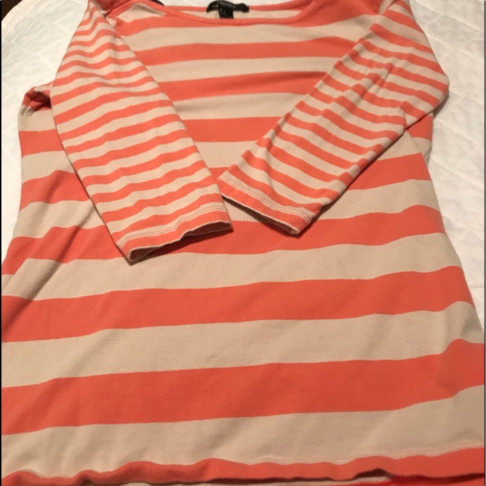 3/20.00 🎉Forever 21 Kids shirt